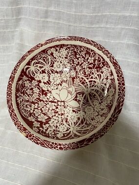 ALOHAS Red and Cream Floral Ceramic Bowl